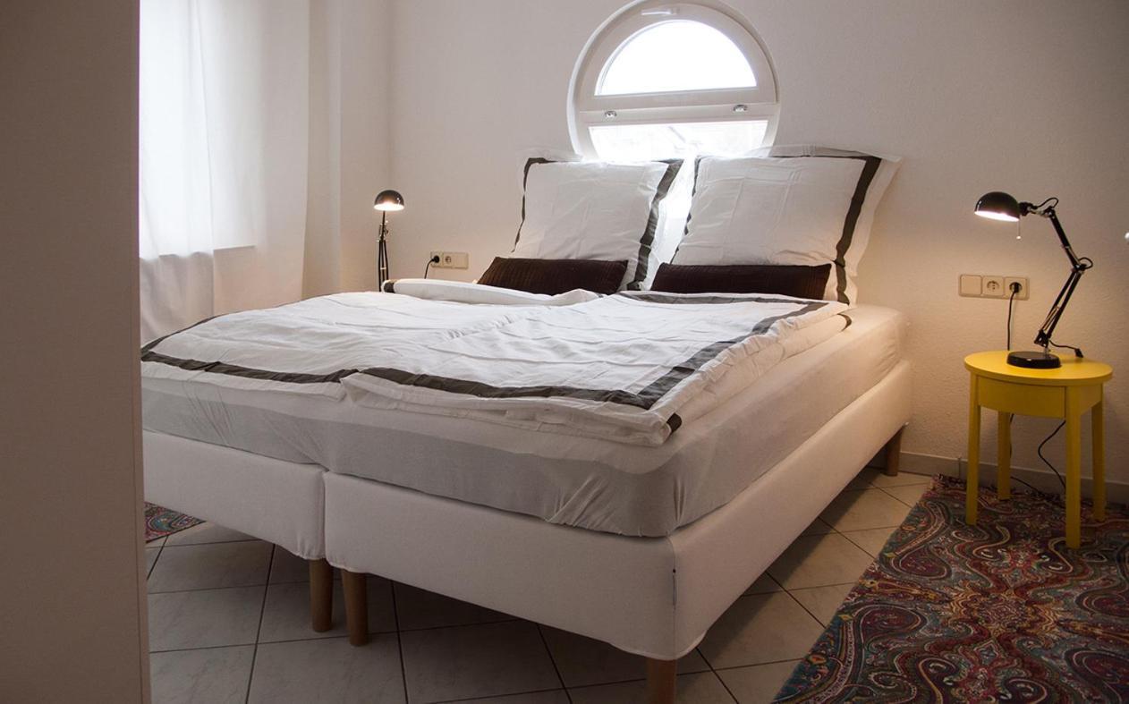 Gemuetliche Wohnung Mit Sonniger Terrasse Bietigheim-Bissingen Dış mekan fotoğraf